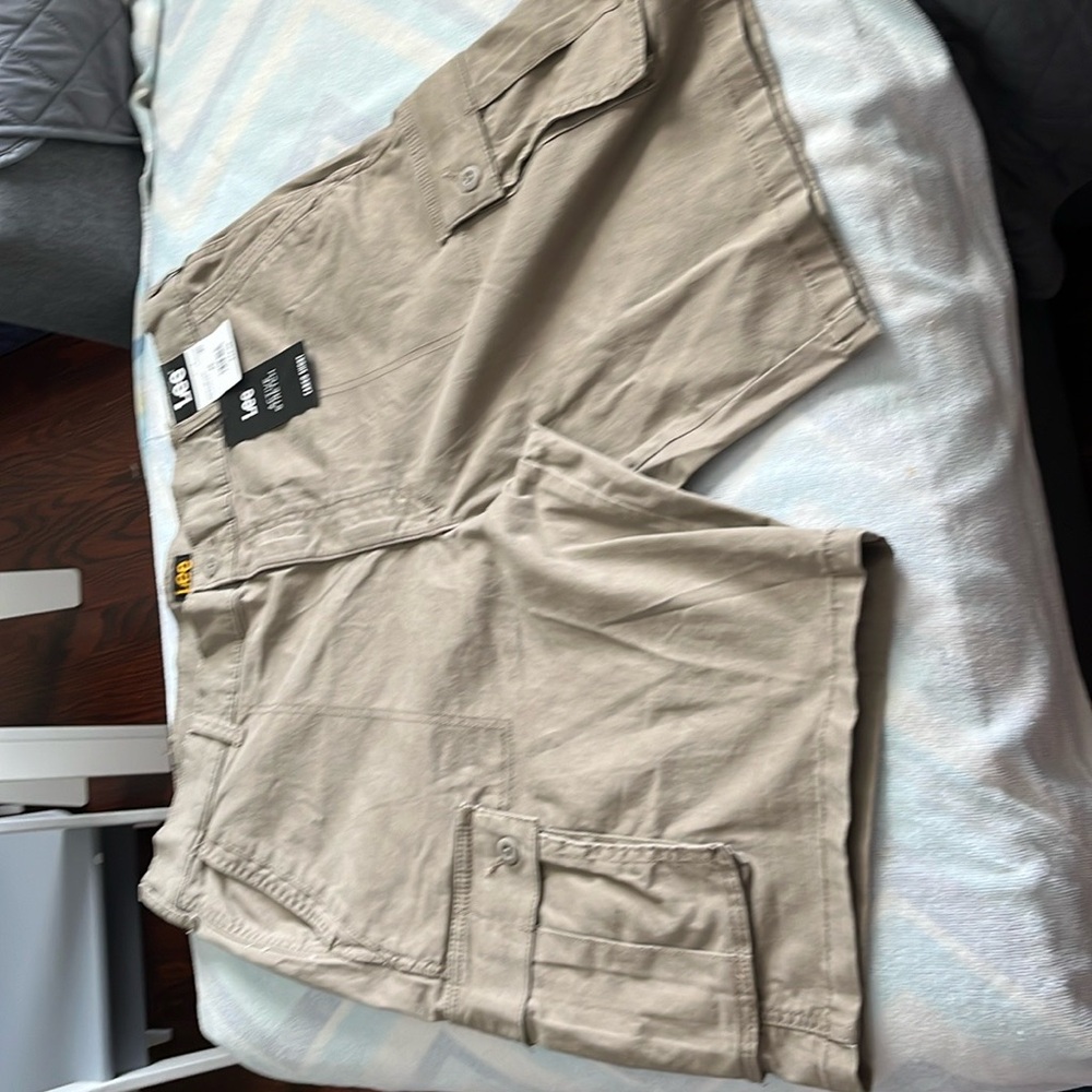 Short cargo
